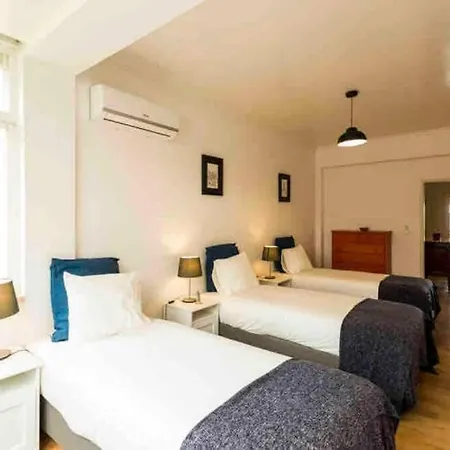 Family Riverview In Ajuda Apartment